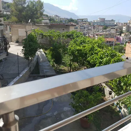 Silver Vila *