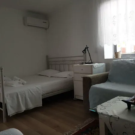 Vila Silver Gjirokastër